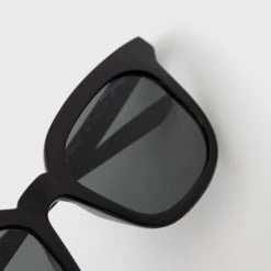 Γυναικεία Γυαλιά ηλίου Nike μαύρο -Nike Εκπτώσεις unnamed file 598