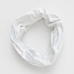 Γυναικεία Αξεσουάρ προπόνησης Κολάρο λαιμού Nike άσπρο