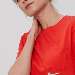 Γυναικεία Κοντομάνικο Μπλουζάκι Nike Sportswear χρώμα: κόκκινο -Nike Εκπτώσεις unnamed file 709